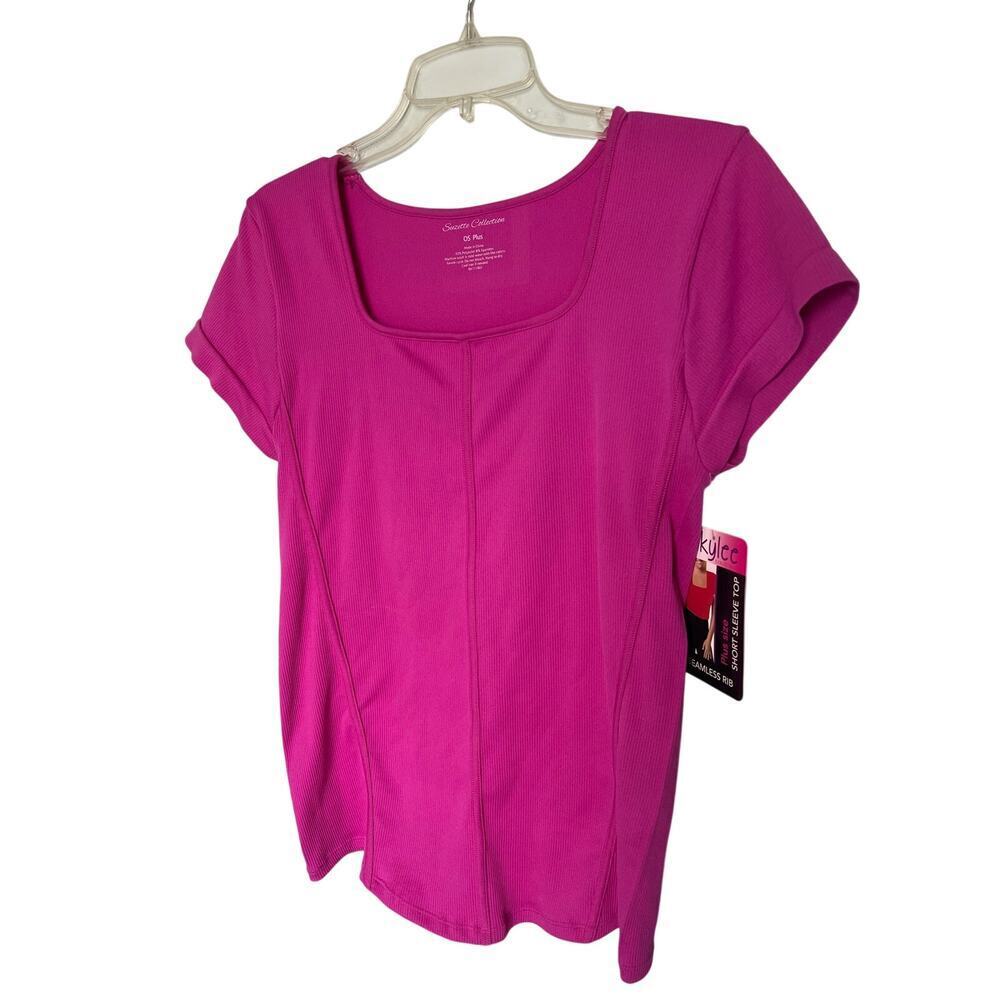 Suzette Collection Women Pink Short Sleeve Top. Size OS Plus.